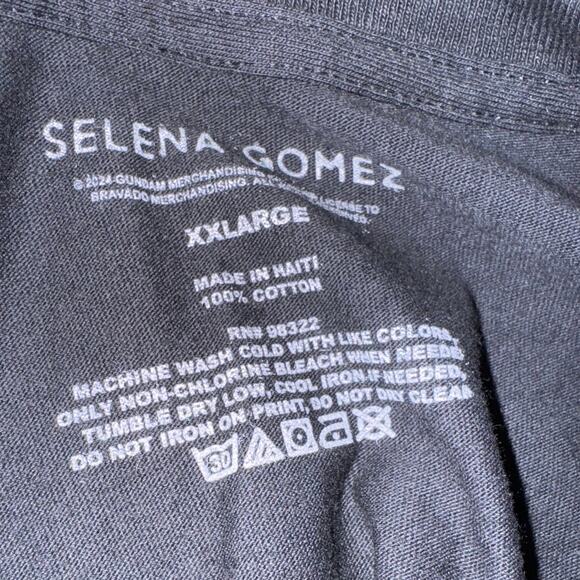 SELENA GOMEZ Gradient Heart Tee in Black, Size XXL New without Tag - Picture 4 of 4